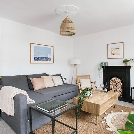 Cosy Period Cottage 2Min Walk To The Beach Portrush Buitenkant foto