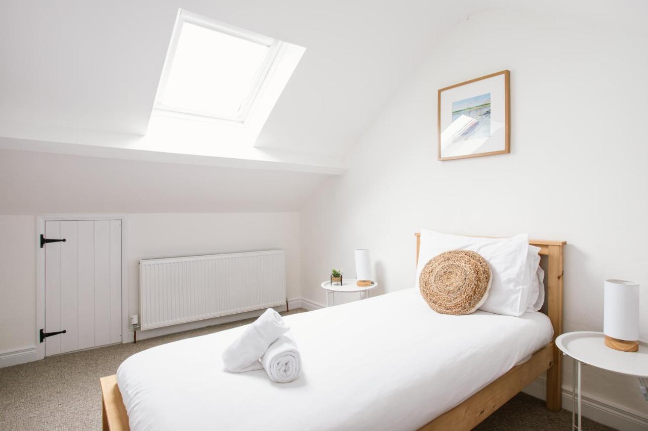 Cosy Period Cottage 2Min Walk To The Beach Portrush Buitenkant foto
