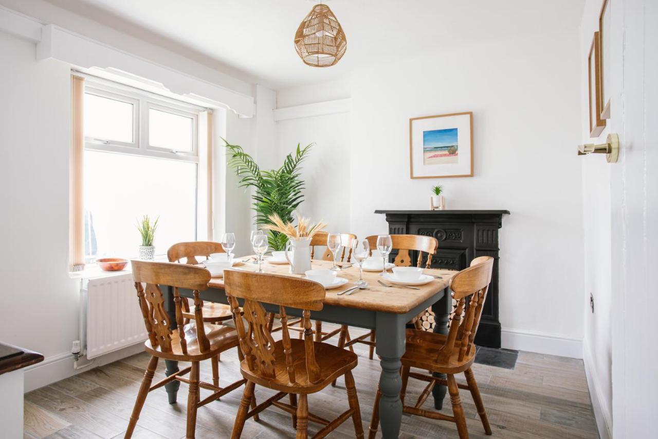 Cosy Period Cottage 2Min Walk To The Beach Portrush Buitenkant foto