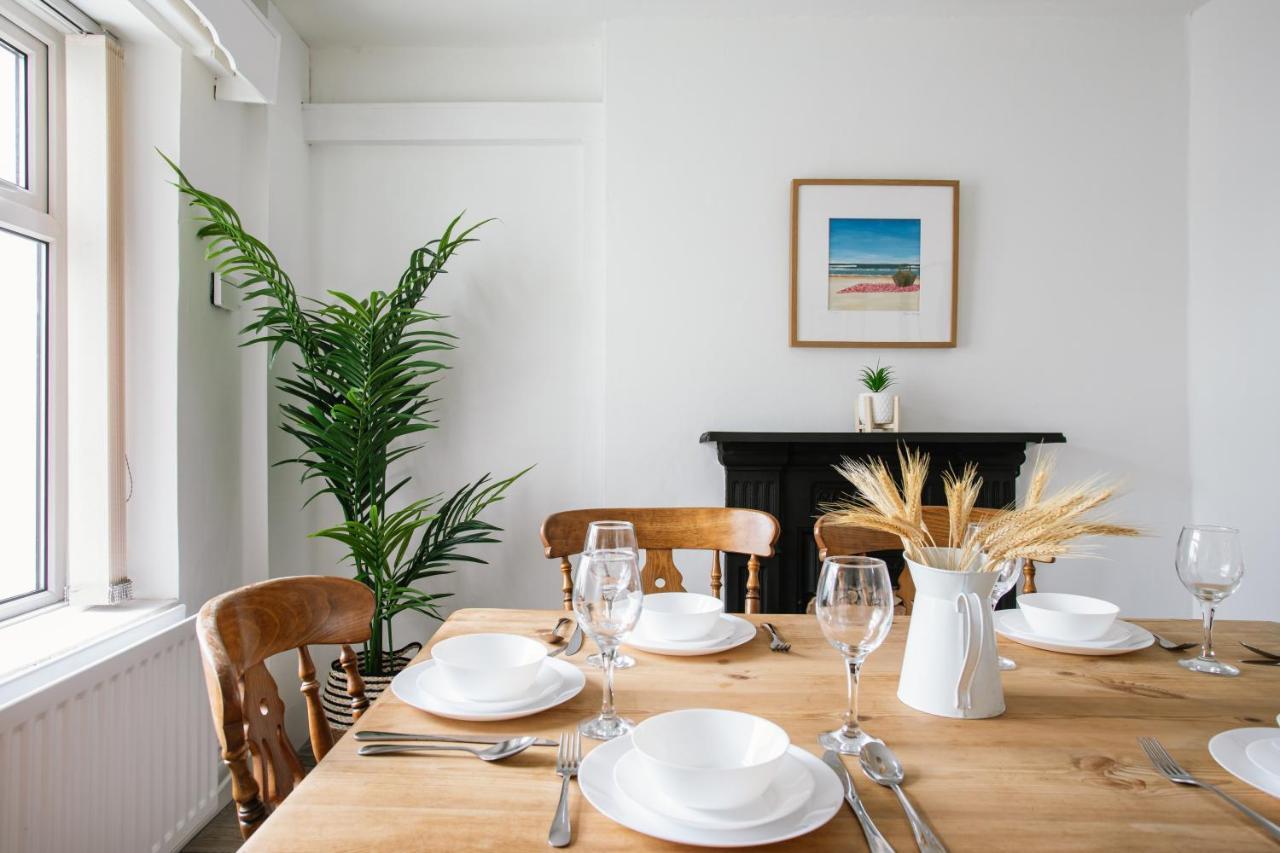 Cosy Period Cottage 2Min Walk To The Beach Portrush Buitenkant foto